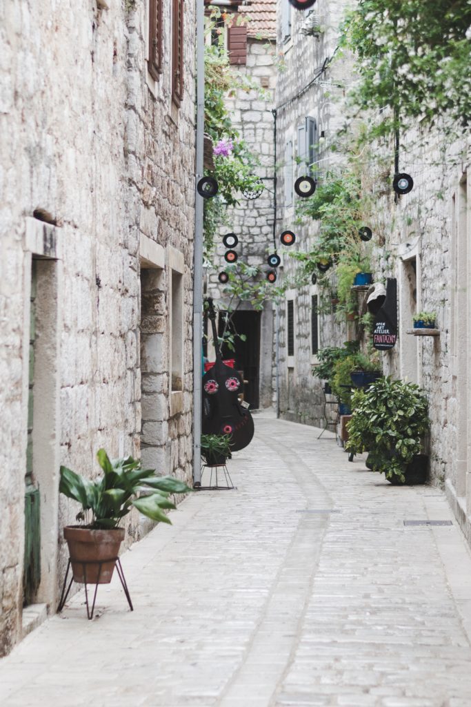 The streets of Stari Grad, Hvar, Croatia - from travel blog: http://Epepa.eu