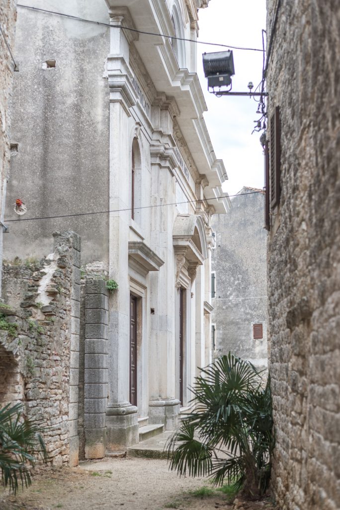 The Church of the Blessed Virgin Mary in Bale, Croatia - from travel blog http://Epepa.eu
