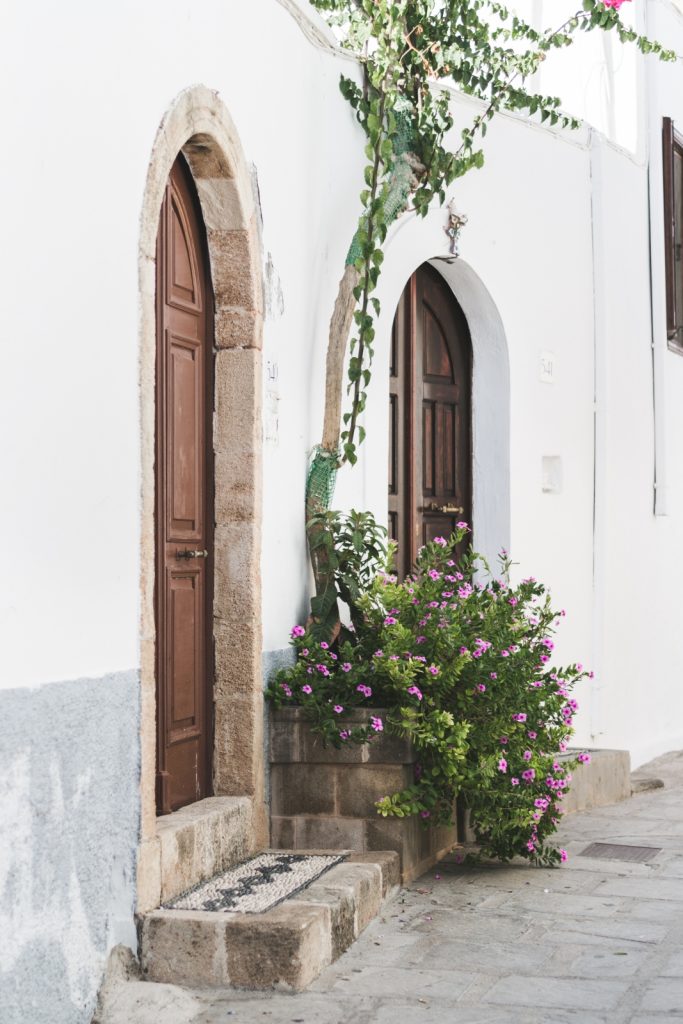 The doors in Lindos, Rhodes - from travel blog: http://Epepa.eu