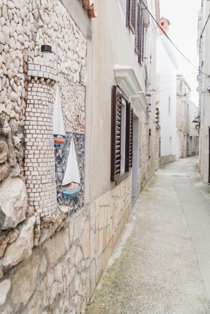 A narrow street on the island of Susak, Croatia - from travel blog: http://Epepa.eu