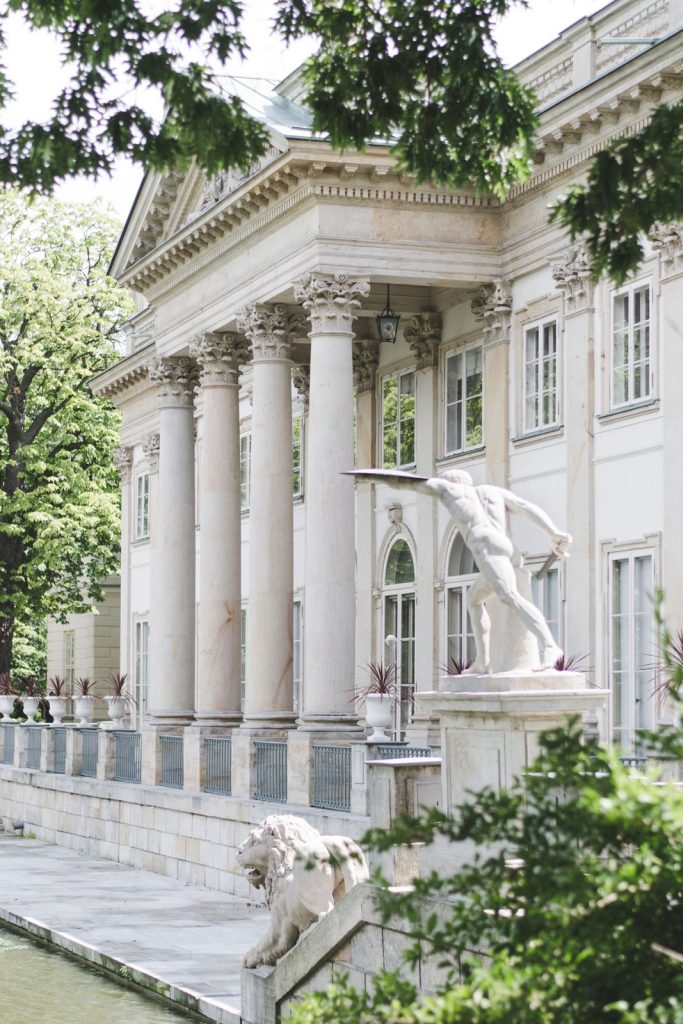 Łazienki Park, a must-see place in Warsaw, Poland | Epepa Travel Blog