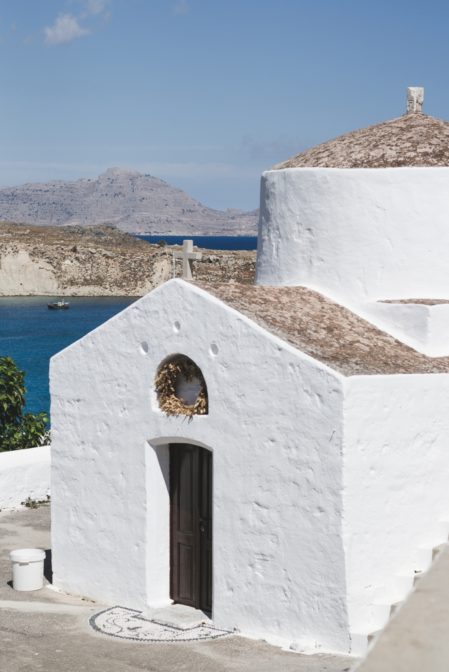 Beautiful whitewashed church in Lindos, Rhodes Island, Greece - from travel blog: https://epepa.eu/