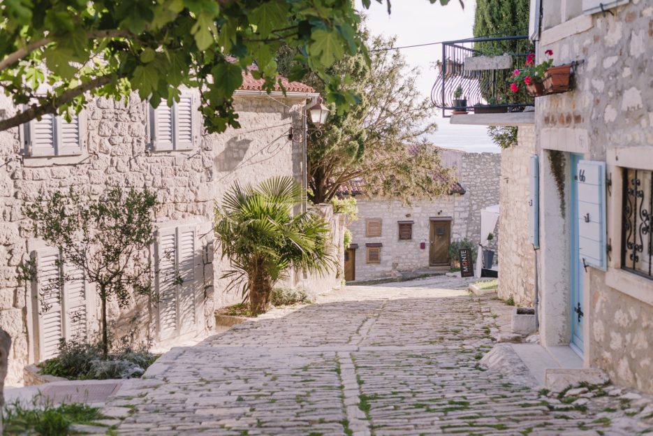 A street near the church of St. Euphemia, Rovinj, Croatia - from travel blog https://epepa.eu