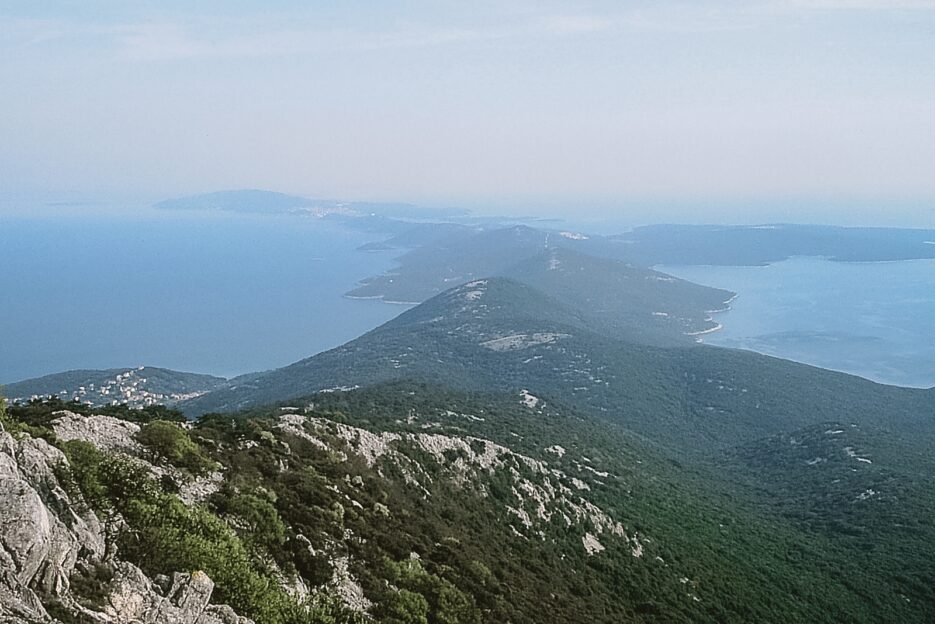 Widok na wyspę Lošinj z Osoršćicy